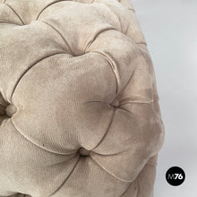 Carica l'immagine nel visualizzatore di Gallery, Pouf in beige suede, 1990s
