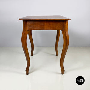 Desk with drawer in wood, 1700s