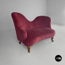 Charger l'image dans la galerie, Sofa in purple velvet, 1980s
