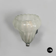 画像をギャラリービューアに読み込む, Wall lamps in glass and metal, 1930s
