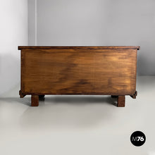 画像をギャラリービューアに読み込む, Chest in engraved wood, 1930s
