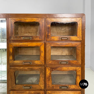 Chest of drawers in wood and glass, 1930s