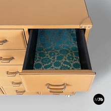 画像をギャラリービューアに読み込む, Chest of drawers in beige leather, 2000s

