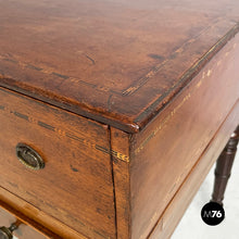 将图片加载到图库查看器，Desk in wood, late 1800s
