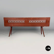 画像をギャラリービューアに読み込む, Bench in red wood, 1930s
