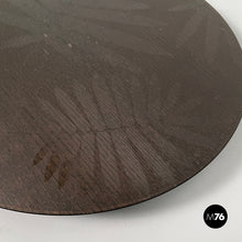 将图片加载到图库查看器，Rotating plate in wood, 1990s
