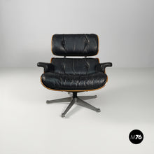 画像をギャラリービューアに読み込む, Armchair and pouf by Charles e Ray Eames, 1970s
