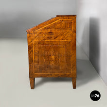 画像をギャラリービューアに読み込む, Wooden drop-leaf chest of drawers, 1700s
