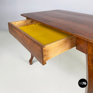 Desk with drawer in wood, 1700s