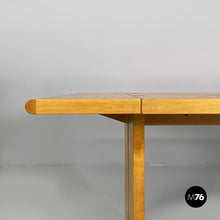 Carica l'immagine nel visualizzatore di Gallery, Dining table in wood, 1980s
