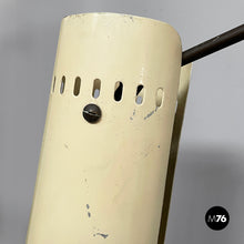 将图片加载到图库查看器，Wall lamp in metal and brass, 1950s
