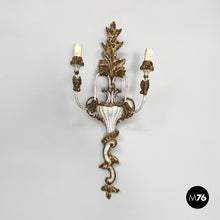 Load image into Gallery viewer, Gilded wood wall lamp, 1700s
