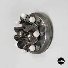 画像をギャラリービューアに読み込む, Applique in steel, 1970s
