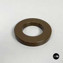 将图片加载到图库查看器，Dark brown rings for the perpetual wall calendar by Ring A Date, 2020s
