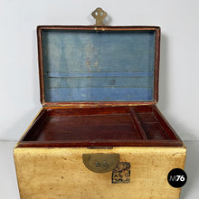 Load image into Gallery viewer, Box in wood and paper, 1950s
