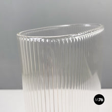 将图片加载到图库查看器，Glass vase by Roberto Faccioli, 1990s
