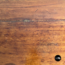 将图片加载到图库查看器，Desk in wood, late 1800s
