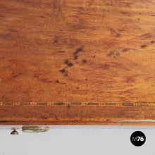 将图片加载到图库查看器，Desk in wood, late 1800s
