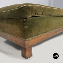 将图片加载到图库查看器，Green velvet daybed, 1930s
