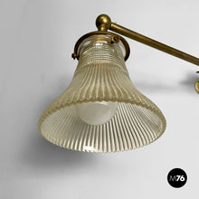 将图片加载到图库查看器，Wall lamp in brass and glass, 1940s
