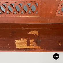 画像をギャラリービューアに読み込む, Bench in red wood, 1930s
