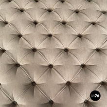 Carica l'immagine nel visualizzatore di Gallery, Pouf in beige suede, 1990s

