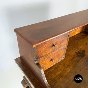 Desk in walnut wood, mid 1800s