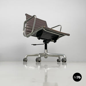 Dark grey leather office chair by Charles and Ray Eames for ICF, 1970s
