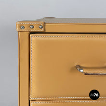 画像をギャラリービューアに読み込む, Chest of drawers in beige leather, 2000s
