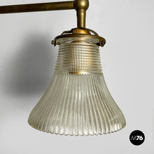 将图片加载到图库查看器，Wall lamp in brass and glass, 1940s
