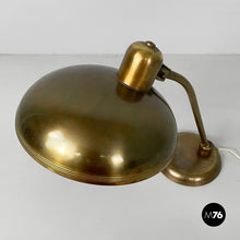 Charger l&#39;image dans la galerie, Table lamp in brass, 1950s
