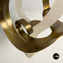 画像をギャラリービューアに読み込む, Sculpture by Cesar Doméla, 1970s
