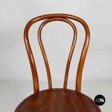 将图片加载到图库查看器，Chairs in wood, 1930s
