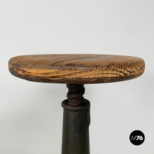 Charger l&#39;image dans la galerie, Stools in wood and cast iron, 1930s
