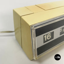 将图片加载到图库查看器，Alarm clock mod. 2003 by Kundo, 1970s
