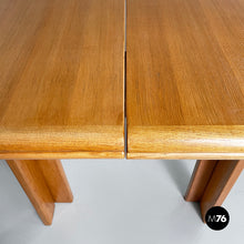 将图片加载到图库查看器，Dining table by Gigi Sabadin, 1980s
