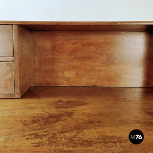 Desk in walnut wood, mid 1800s