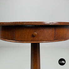 将图片加载到图库查看器，Wooden dining table, 1930s
