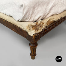 Load image into Gallery viewer, Daybed in fabric and wood, early 1900s
