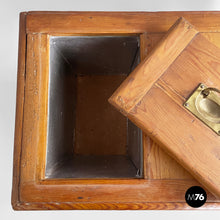 Carica l&#39;immagine nel visualizzatore di Gallery, Ice box Non Plus Ultra Ingnol, 1930s
