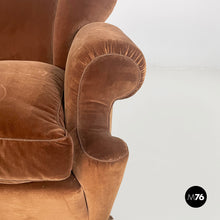 Carica l'immagine nel visualizzatore di Gallery, Armchairs in brown velvet, 1930s
