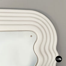 Charger l'image dans la galerie, Lighted mirror Ultrafragola by Ettore Sottsass for Poltronova, 1980s
