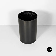 Charger l'image dans la galerie, Wastepaper basket model 4670 by Gino Colombini for Kartell, 1970s
