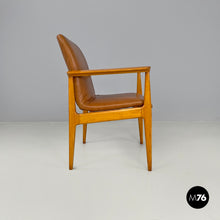 Load image into Gallery viewer, Armchair in wood and brown leather by Anonima Castelli, 1960s
