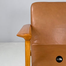 Load image into Gallery viewer, Armchair in wood and brown leather by Anonima Castelli, 1960s
