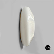 画像をギャラリービューアに読み込む, Wall lamps in plastic and metal by Valenti, 1970s
