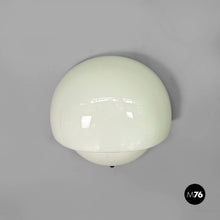 Carica l&#39;immagine nel visualizzatore di Gallery, Wall lamp Mania by Vico Magistretti for Artemide, 1960s
