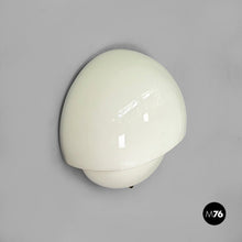 Carica l&#39;immagine nel visualizzatore di Gallery, Wall lamp Mania by Vico Magistretti for Artemide, 1960s
