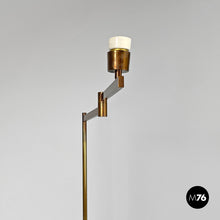 将图片加载到图库查看器，Brass floor lamp with adjustable arm, 1940s
