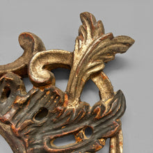 画像をギャラリービューアに読み込む, Frame with golden finish, 1930s
